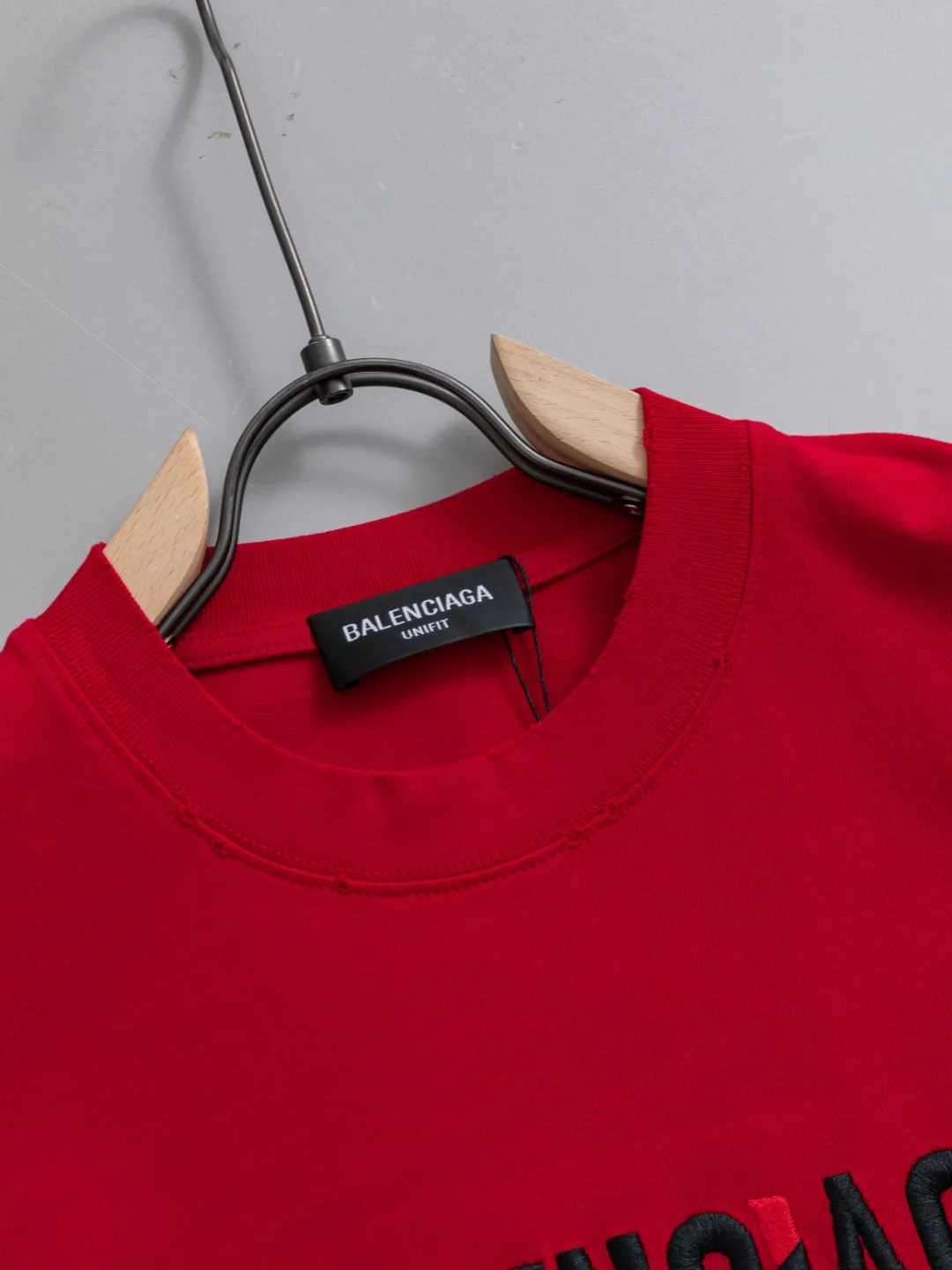 P100✨🔥 [BALENCIAGA] 2026FW short-sleeved T-shirt Premium 26s double yarn 300g fabric embroidery fraying process Color: Black White Red Size: S M L XL 2XL